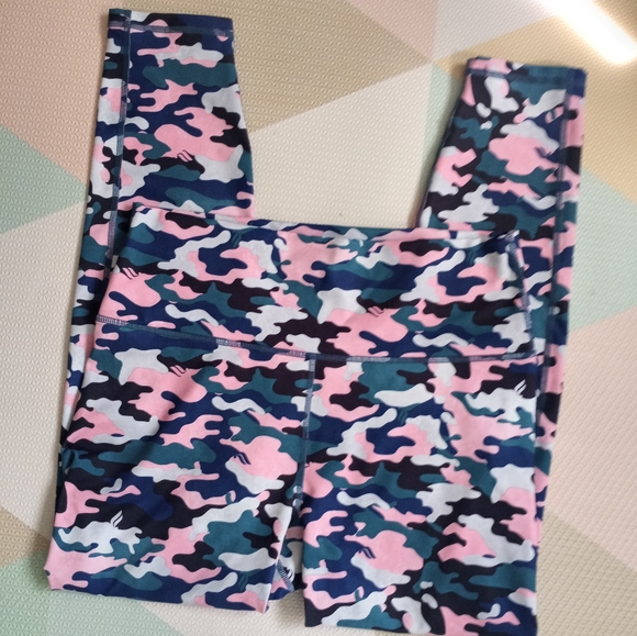 Powerhold Fabletics High rise Camo Legging size S - Picture 3 of 10